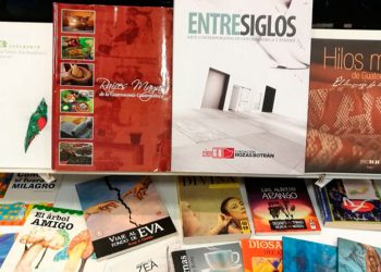 Ministerio de Cultura imprimirá colección de libros sobre obras literarias de Guatemala