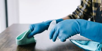 Cómo se prepara el desinfectante de superficies a base de cloro