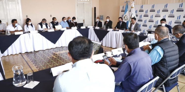 Discuten sobre cierre técnico de vertedero en Villa Nueva