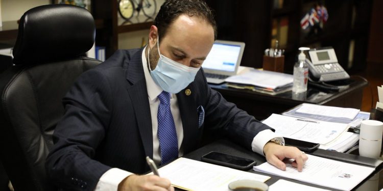 Se inició el proceso de notificación, levantamiento de actas y haciendo las coordinaciones para la llegada de los cuerpos de las victimas el viernes