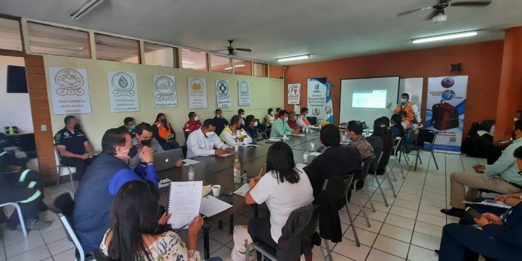 Conforman mesa permanente por riesgo de actividad volcánica