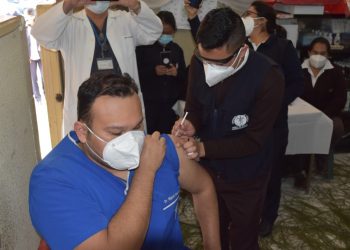 Más de 28 mil personas han recibido la primera dosis de vacuna contra el coronavirus