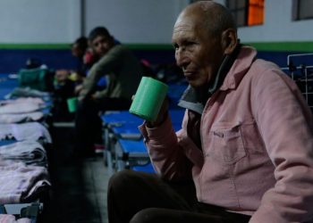 Albergados durante época de frío superan los 6 mil