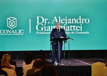 Presidente participa en la primera Convención Nacional de Líderes Cristianos