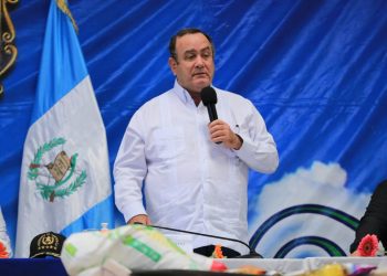 Presidente insta a asumir los retos de la pandemia y la reactivación económica