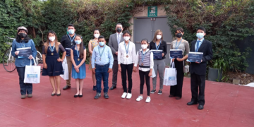 Condecoran a ganadores del concurso por el Día Internacional contra la Corrupción 2020