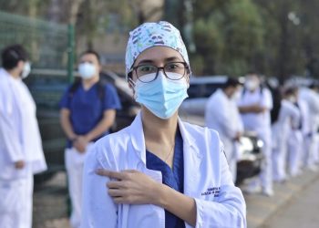 Comienza vacunación a estudiantes de Medicina que hacen prácticas en hospitales
