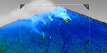 Usan drones para monitorear incendio en volcán Atitlán