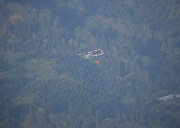 Apagan el incendio forestal en el volcán Atitlán