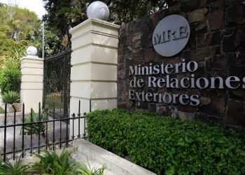 Guatemala fomenta la inversión extranjera en India y Canadá