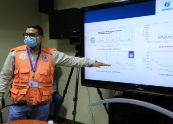 Monitorean incremento de actividad de los volcanes Fuego, Santiaguito y Pacaya