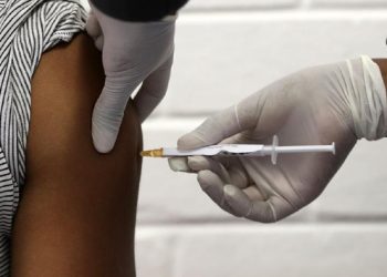 El Banco Mundial se une en la distribución de vacunas contra el COVID-19