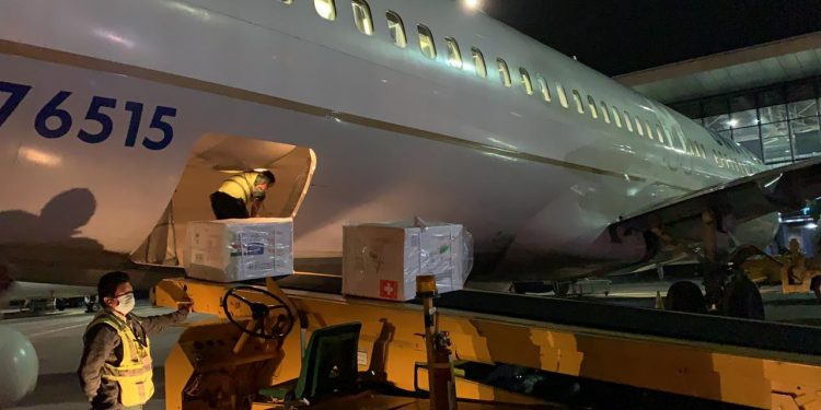 Arriban al país las vacunas contra el coronavirus donadas por India