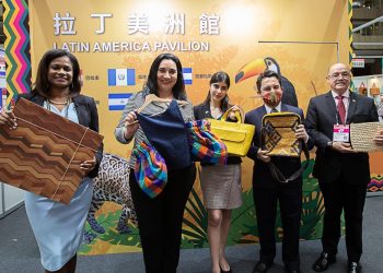 Artesanías de Guatemala son presentadas en Taipéi, República de China (Taiwán)