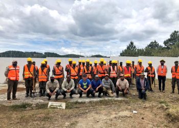 Ejército apoya sofocamiento de incendio forestal en San José Pinula