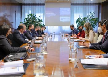 El 19 de abril el presidente Alejandro Giammattei, se reunió con la secretaria de Estado de Comercio de España, Xiana Méndez