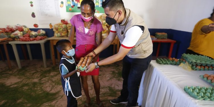 Se realiza tercera entrega de alimentos a niñez atendida en CADI