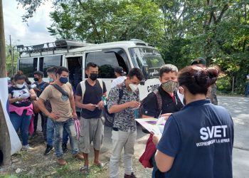 Más de 300 migrantes hondureños en caravana a Estados Unidos han retornado