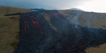 Conred mantiene vigilancia ante flujo de lava volcánica./Foto: Conred
