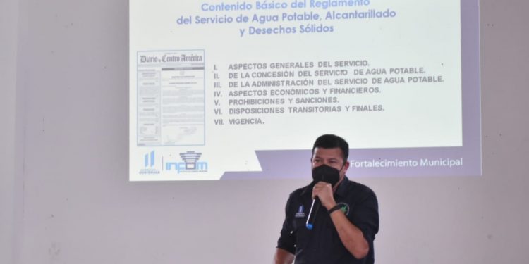 Impulsan instalación de oficinas municipales de agua y saneamiento en Baja Verapaz