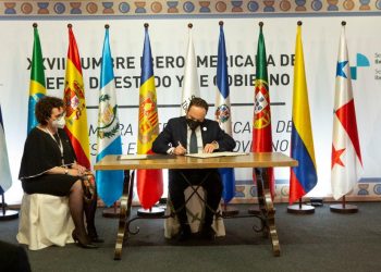 Firman convenio para impulsar la circulación del talento en el espacio iberoamericano
