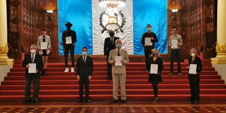 Ganadores Certamen 2020