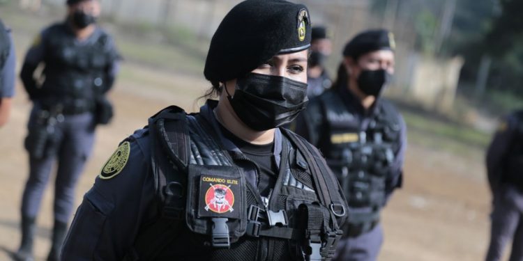 Grupo Élite Penitenciario fortalece tácticas de custodia y traslado de reos