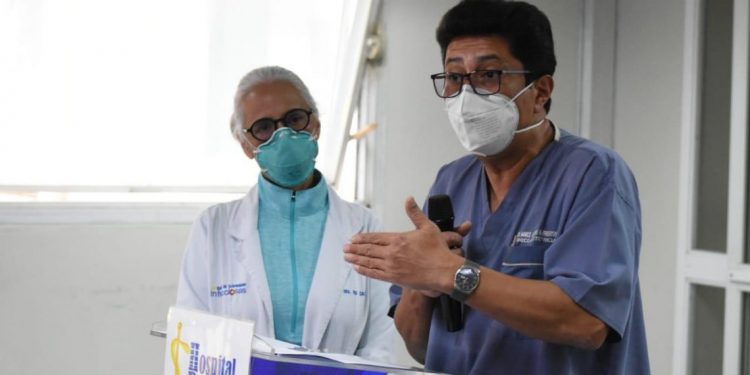 Marco Antonio Barrientos, director del Hospital Roosevelt, brindó información de como se encuentra en centro asistencial en cuanto a casos COVID-19.