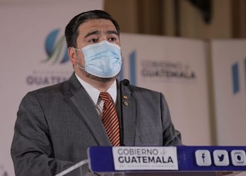 Titular del MEM en conferencia