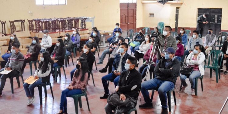 Presentan estudio sobre situación de la juventud en Guatemala