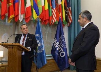 Presidente Giammattei se reúne con secretario general de la Organización Mundial de Turismo