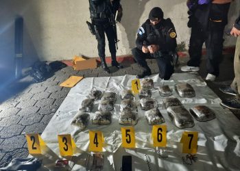 Capturan a grupo que se dedicaba a vender marihuana en Sacatepéquez