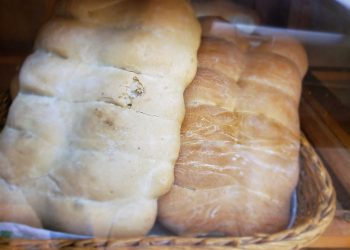 Realizan operativos para evitar que se paguen precios injustificados en comercios de pan