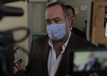 Presidente anunciará este viernes reforzamiento de medidas contra el COVID-19