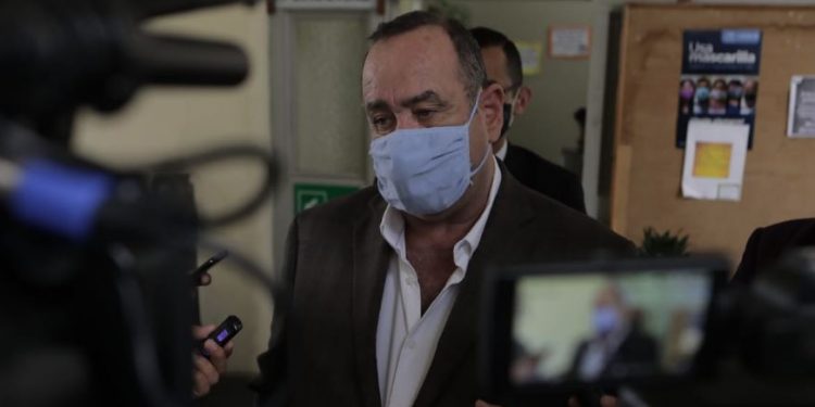 Presidente anunciará este viernes reforzamiento de medidas contra el COVID-19