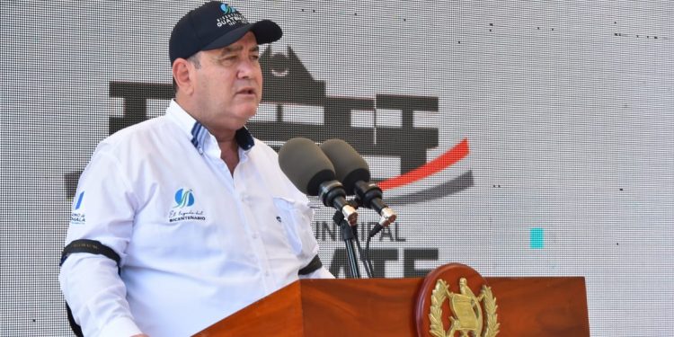 Presidente Alejandro Giammattei en Sipacate, Escuintla