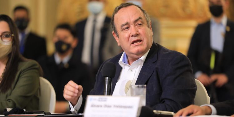 Presidente participa en suscripción de convenio interinstitucional Siprocode.