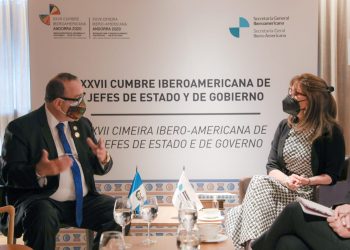 Guatemala aboga por mejorar la gestión del mecanismo COVAX