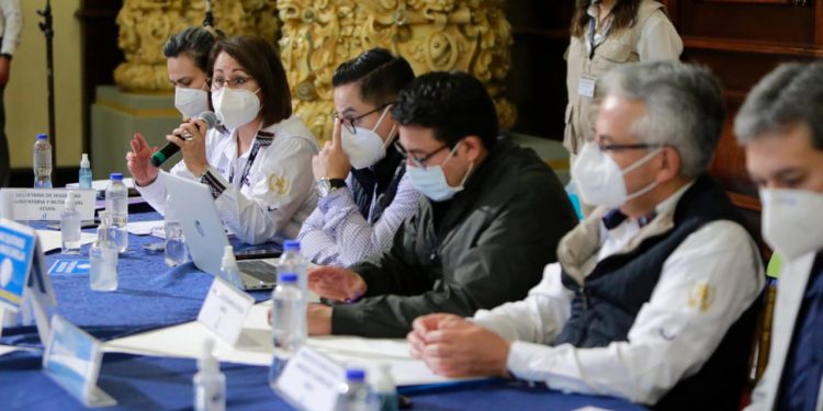 Reunión con alcaldes de Totonicapán