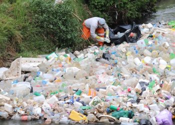 Retiran 61 metros cúbicos de desechos del río Xequijel