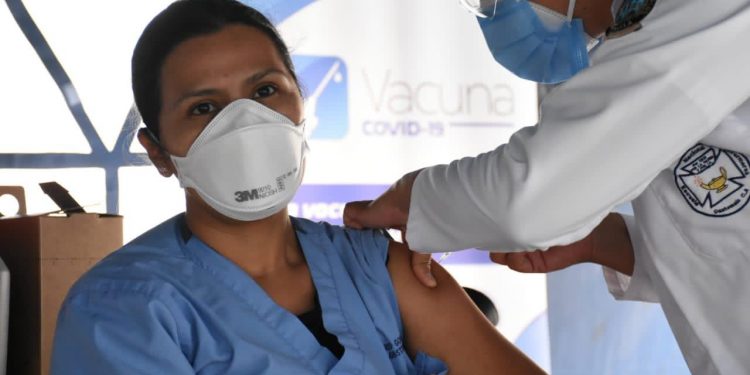 Vacunación contra el COVID-19 en Colmedegua