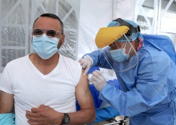 Vacunación contra el COVID-19 por parte del IGSS