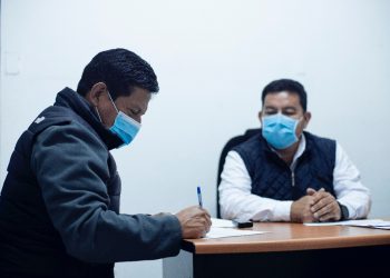 Vecinos de San Juan Chamelco se beneficiarán con mejoramiento de camino rural