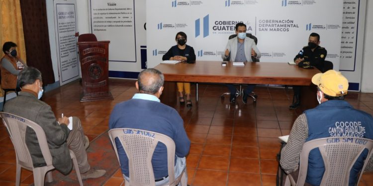 Fortalecen acciones para prevenir incremento de casos de COVID-19 en cabecera de San Marcos