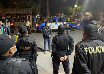 Aumentan operativos en expendios de licor de Quiché