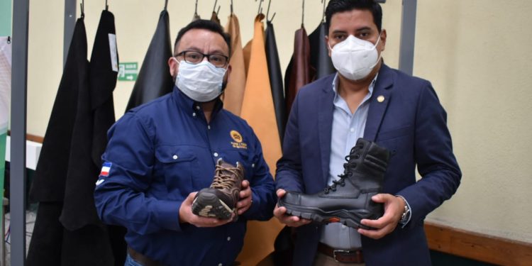 Inauguran Expomaquinaria de Calzado en Quetzaltenango