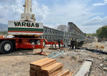 colocación del puente