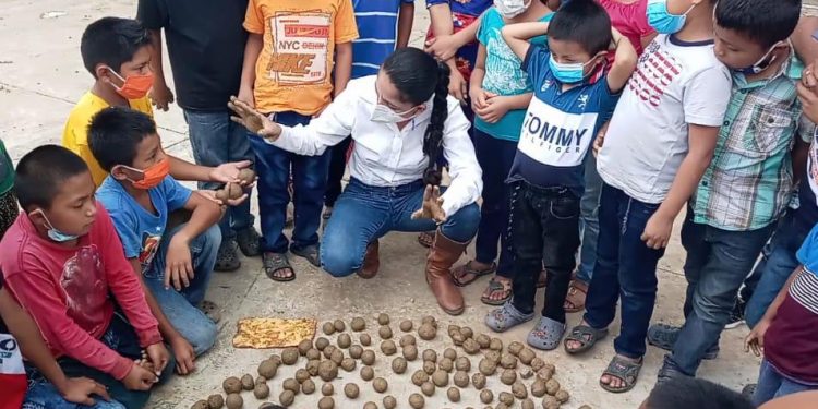 Niñez de Zacapa celebra el Día Mundial de la Tierra