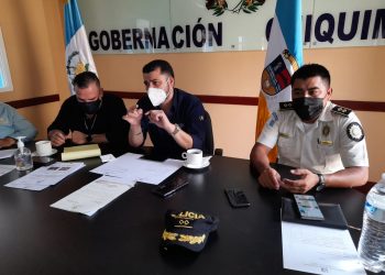 Clausuran negocios en Chiquimula por no contar con autorización