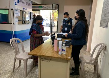 Totonicapán habilita quioscos de registro para vacunación contra COVID-19